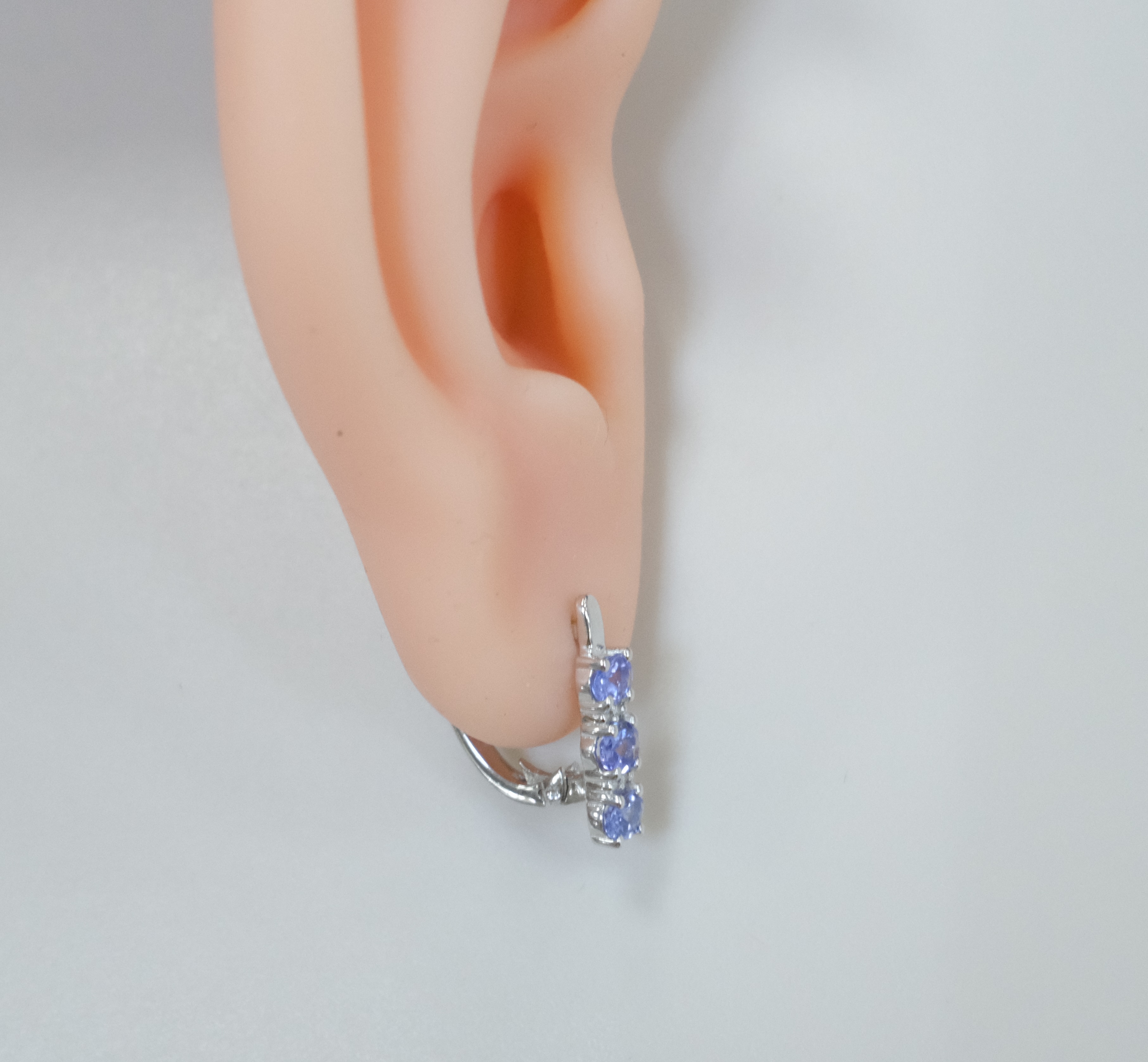 Серебряные серьги с танзанитами